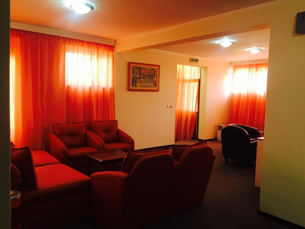 Accommodation Tara Белград Екстериор снимка